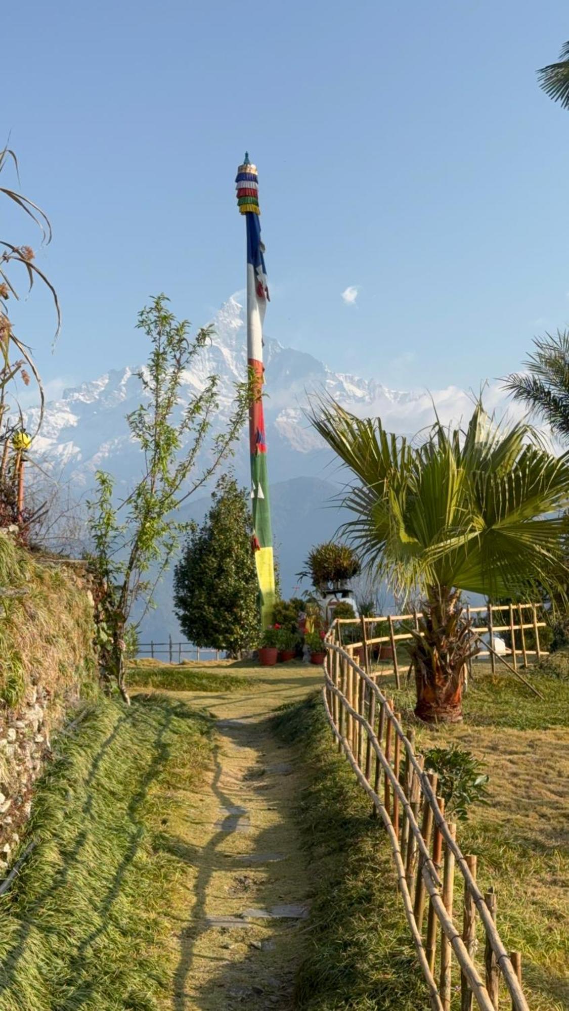 Es Deurali Resort Pokhara Esterno foto